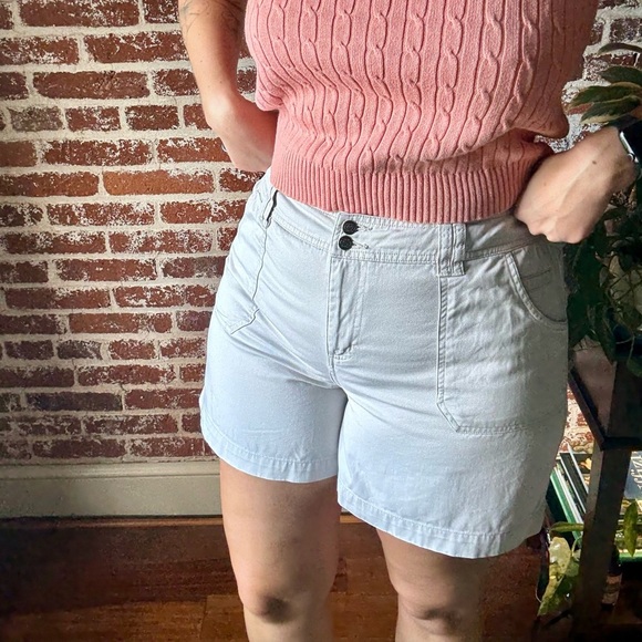 Dress Barn off white mid rise shorts - Picture 5 of 9